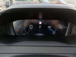 PEUGEOT 2008 usata, con Volante in pelle