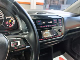 VOLKSWAGEN up! usata, con Fendinebbia