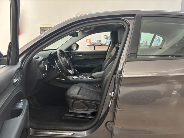 ALFA ROMEO Stelvio usata, con Autoradio