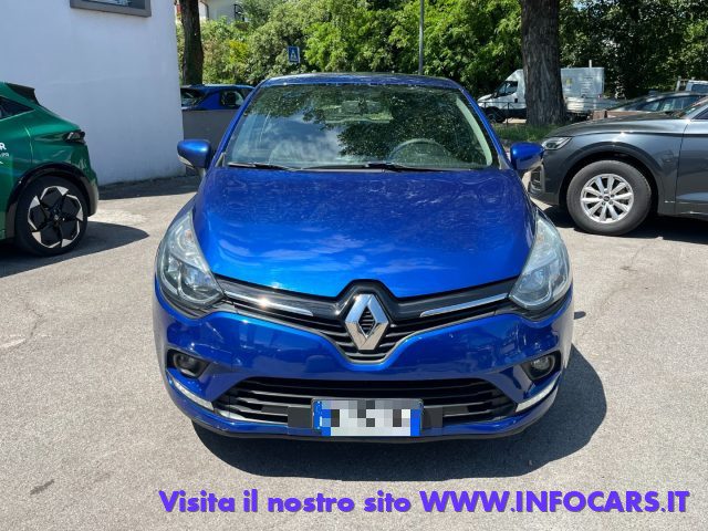 RENAULT Clio usata, con USB