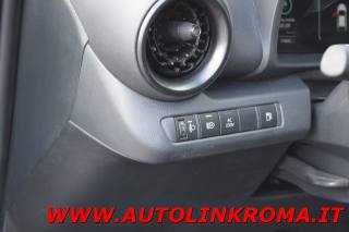 TOYOTA C-HR usata, con Controllo automatico clima