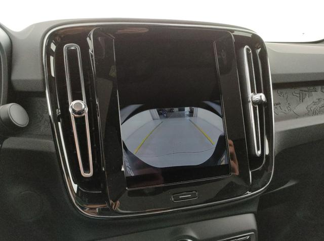 VOLVO C40 usata, con Park Distance Control