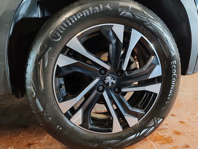 PEUGEOT 2008 usata, con Boardcomputer