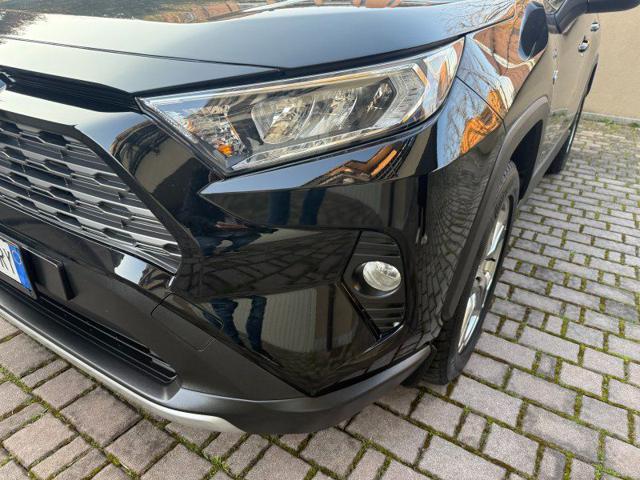 TOYOTA RAV 4 MY23 usata, con Volante multifunzione