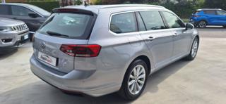 VOLKSWAGEN Passat Variant usata, con Cerchi in lega