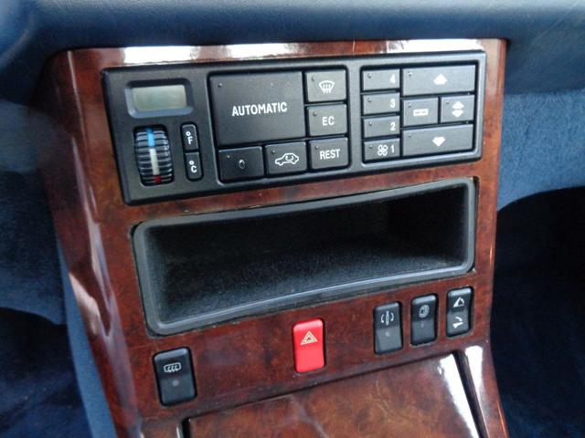 MERCEDES-BENZ 300 usata, con Volante in pelle