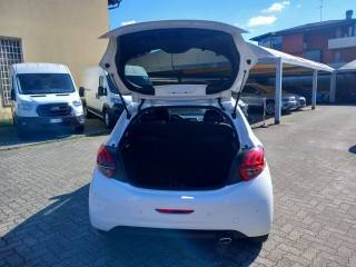 PEUGEOT 208 usata, con ESP