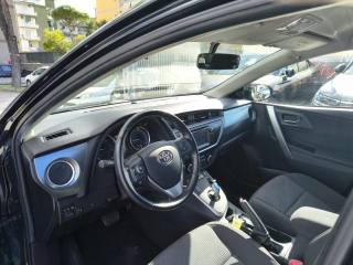 TOYOTA Auris usata, con Autoradio