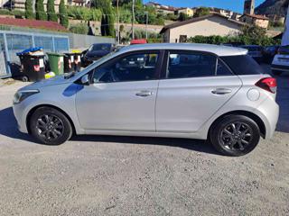 HYUNDAI i20 usata, con Autoradio