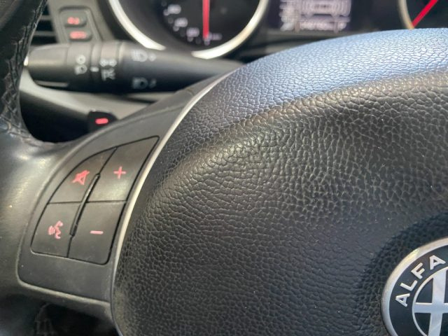 ALFA ROMEO Giulietta usata, con Volante in pelle