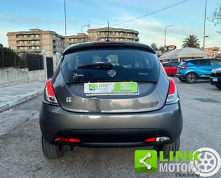 LANCIA Ypsilon usata, con Autoradio