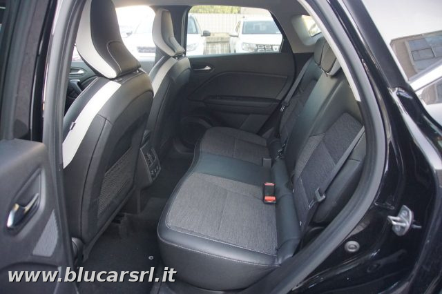 RENAULT Captur usata, con Sistema di navigazione