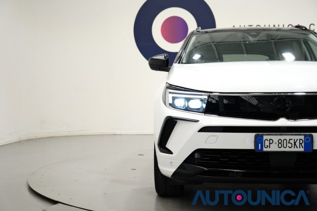 OPEL Grandland usata, con Fari full-led