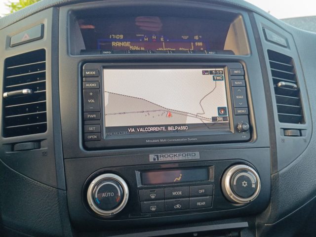 MITSUBISHI Pajero usata, con Regolazione elettrica sedili