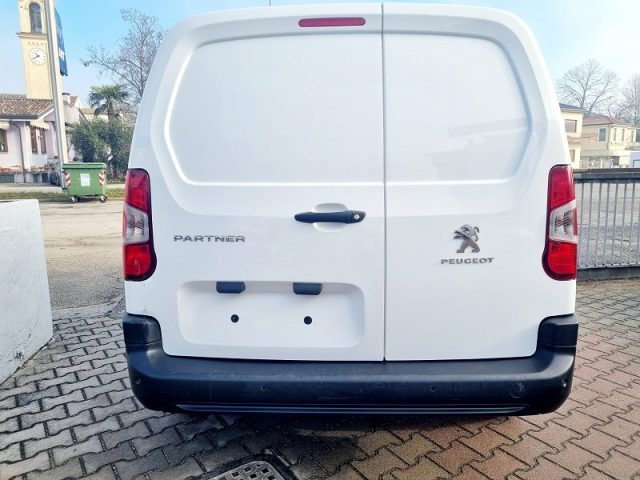 PEUGEOT usata 6