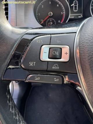 VOLKSWAGEN Golf usata, con Touch screen