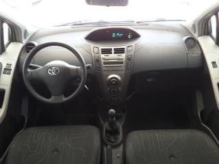 TOYOTA Yaris usata, con Controllo trazione
