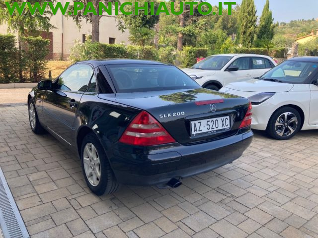 MERCEDES-BENZ SLK 200 usata, con Cerchi in lega