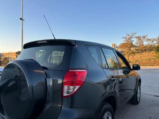 TOYOTA RAV 4 usata, con Cerchi in lega