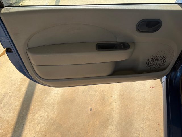 RENAULT Twingo usata 24