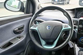 LANCIA Ypsilon usata, con Fendinebbia