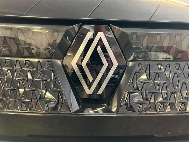 RENAULT Scenic usata, con Sensori di parcheggio posteriori