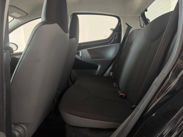 TOYOTA Aygo usata 14