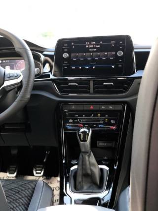 VOLKSWAGEN T-Roc usata, con Volante multifunzione