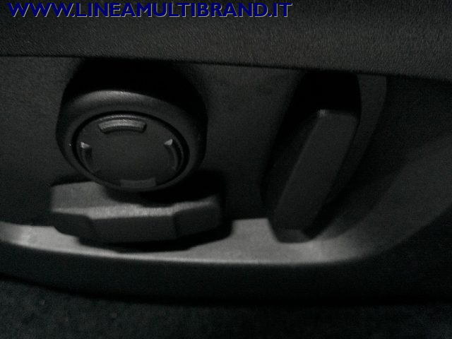 LAND ROVER Range Rover Velar usata, con Controllo automatico clima