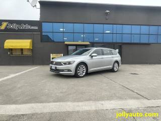VOLKSWAGEN Passat Variant usata, con Autoradio digitale
