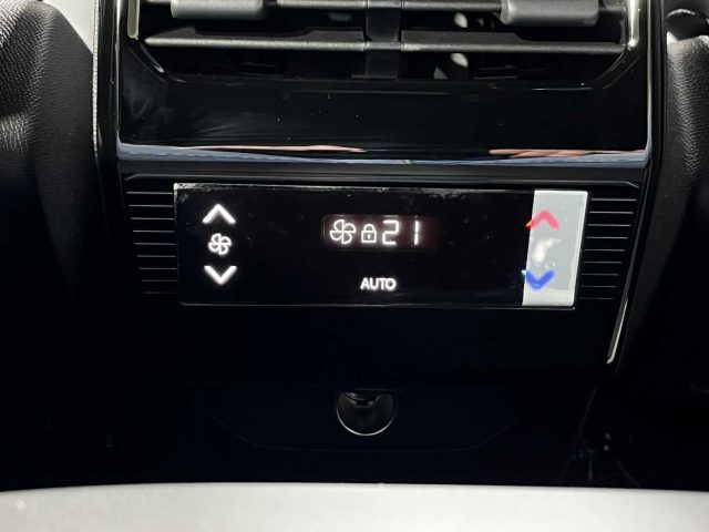 PEUGEOT 5008 usata 29