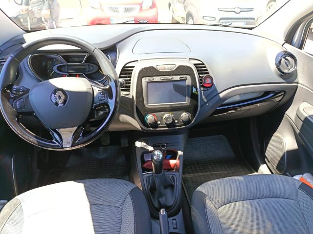 RENAULT Captur usata 8