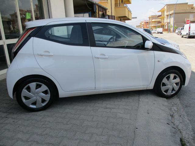 TOYOTA Aygo usata 5