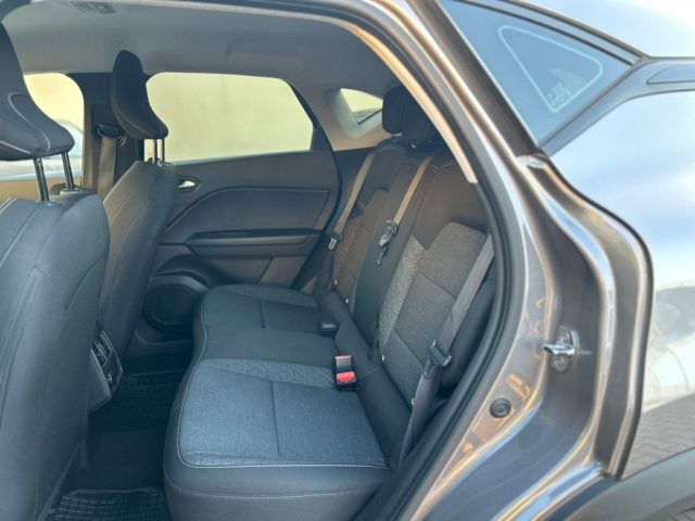 RENAULT Captur usata, con USB