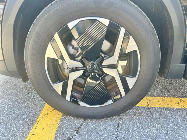 PEUGEOT 2008 usata, con Sedile posteriore sdoppiato