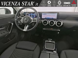 MERCEDES-BENZ A 180 usata, con Cerchi in lega