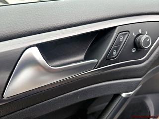 VOLKSWAGEN Golf usata, con Touch screen