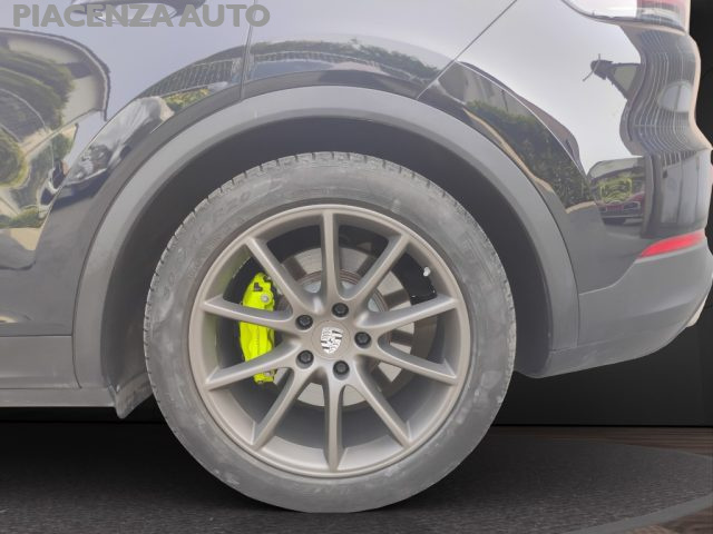 PORSCHE Cayenne usata, con Park Distance Control