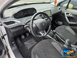 PEUGEOT 2008 usata, con Controllo trazione