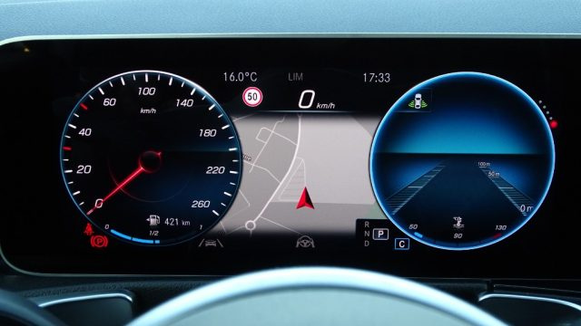 MERCEDES-BENZ GLB 200 usata 99