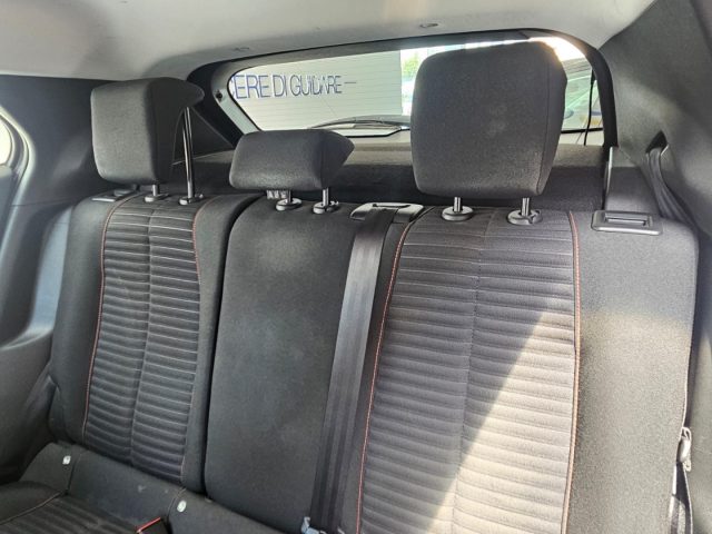 PEUGEOT 2008 usata, con Fari LED