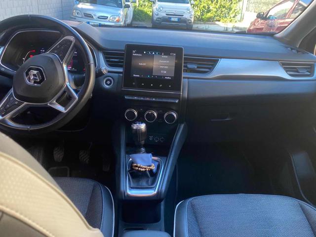 RENAULT Captur usata 8