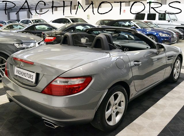 MERCEDES-BENZ SLK 200 usata, con Cronologia tagliandi