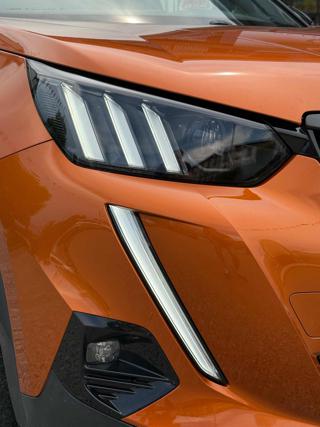 PEUGEOT 2008 usata 36