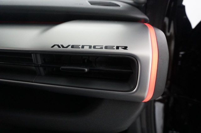 JEEP Avenger usata, con Luci diurne LED