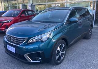PEUGEOT 5008 usata, con Airbag