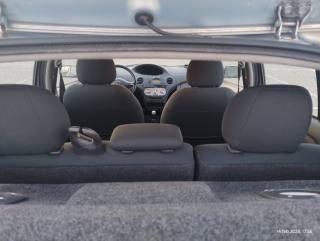 TOYOTA Yaris usata, con Bluetooth