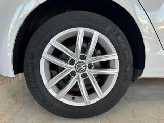 VOLKSWAGEN Golf usata, con ESP