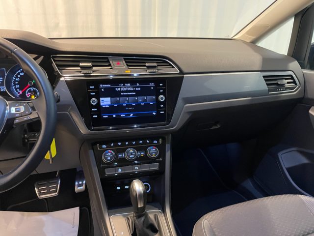 VOLKSWAGEN Touran usata, con Cerchi in lega
