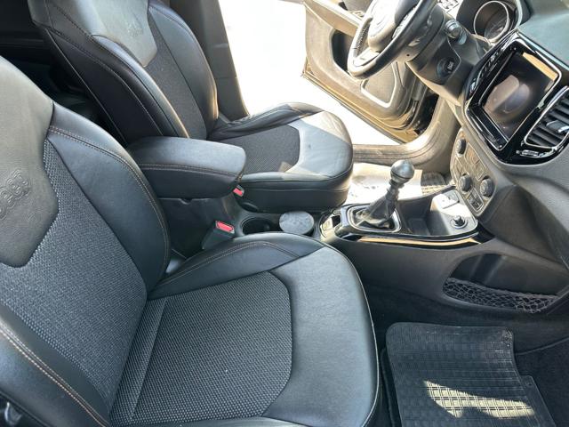 JEEP Compass usata, con Sedile posteriore sdoppiato